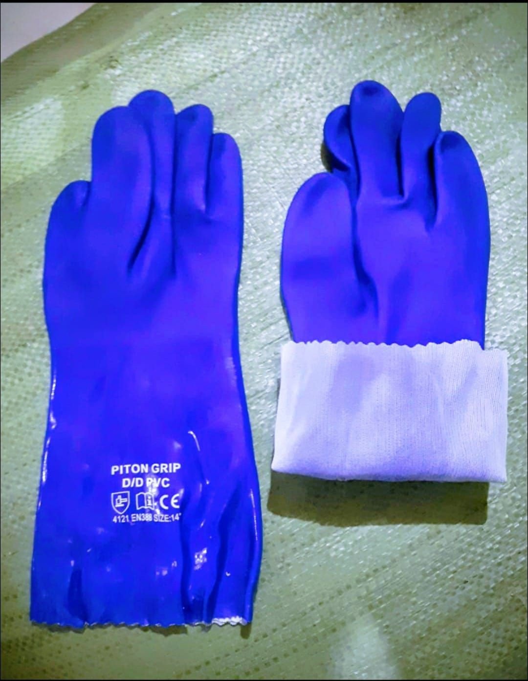 PVC HAND GLOVES 14"